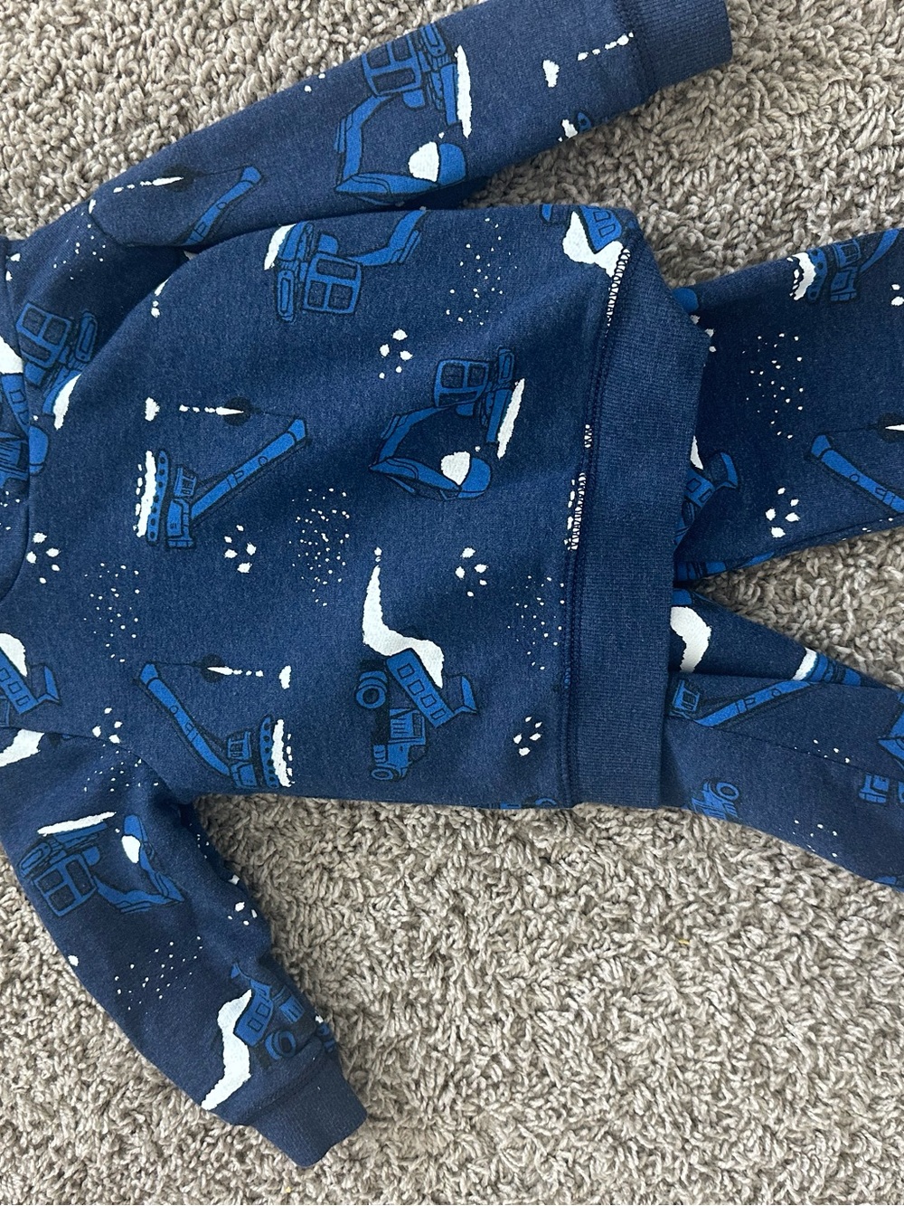 Carter’s two piece 18months construction outfit